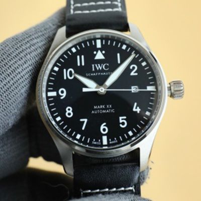  IWC Pilot Series 32111 Automatic Movement 40mm Watch